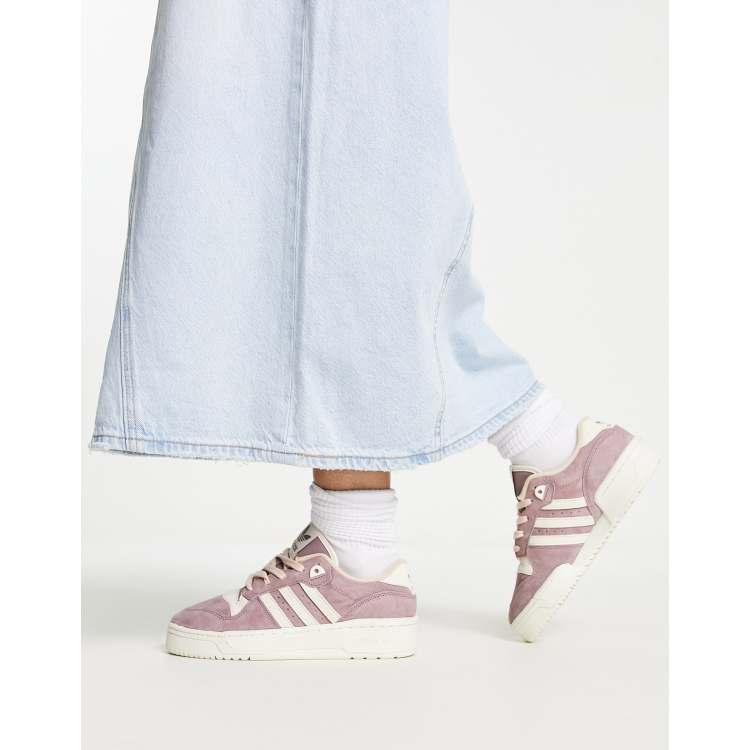 Adidas gazelle trainers vapour best sale pink linen cream white