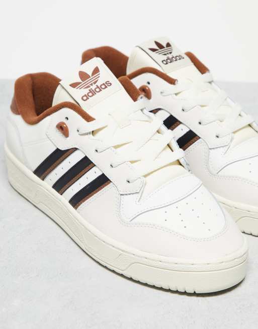 Adidas originals jeans trainer white shop / navy / clear brown