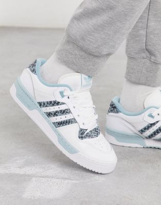 adidas white & blue rivalry low shoes