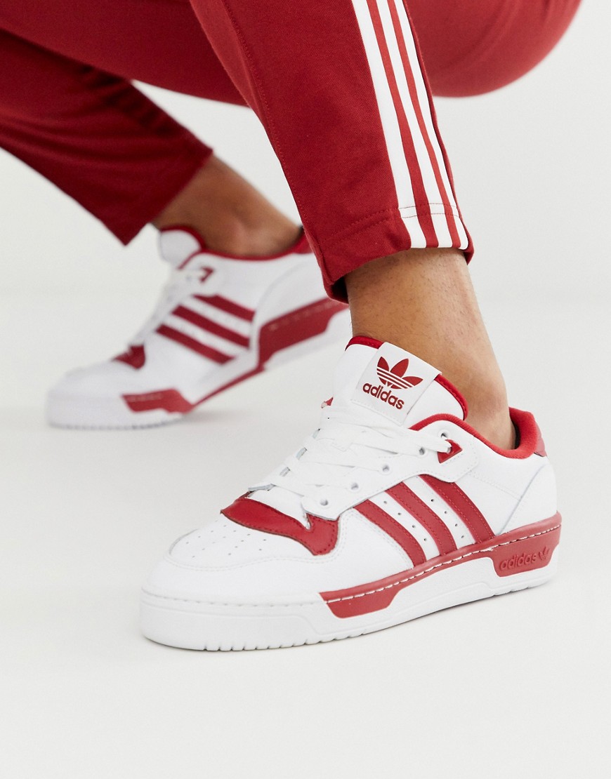 adidas Originals – Rivalry – Vita och röda, låga sneakers