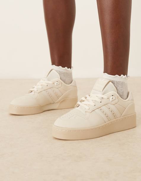 adidas Originals Rivarly Lux Low sneakers in off white - view 1