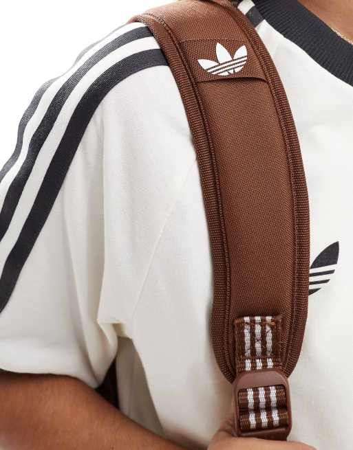 adidas Originals Rucksack in Braun mit Dreiblatt Logo