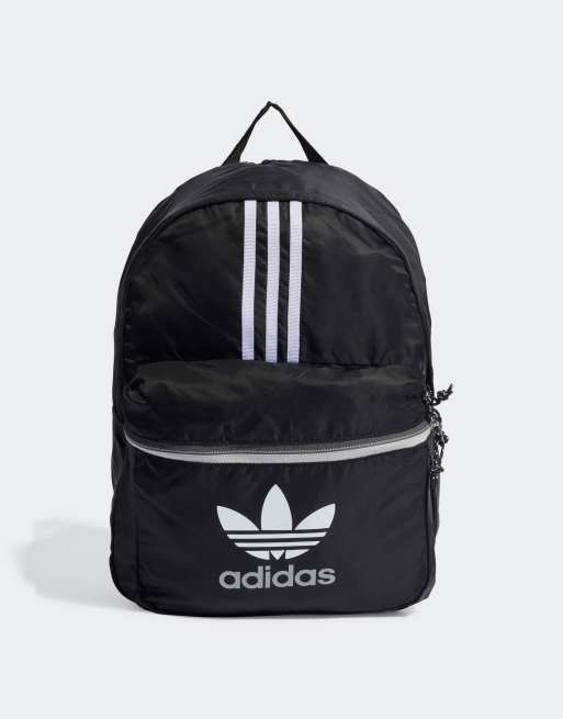 duisternis Miljard speel piano adidas Originals - Rugzak in zwart | ASOS