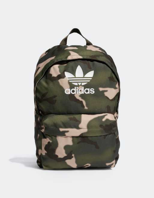 adidas Originals - Rugzak met camouflageprint in olijfgroen