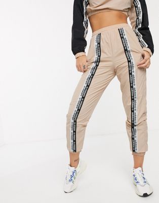 adidas originals ryv taping joggers in white