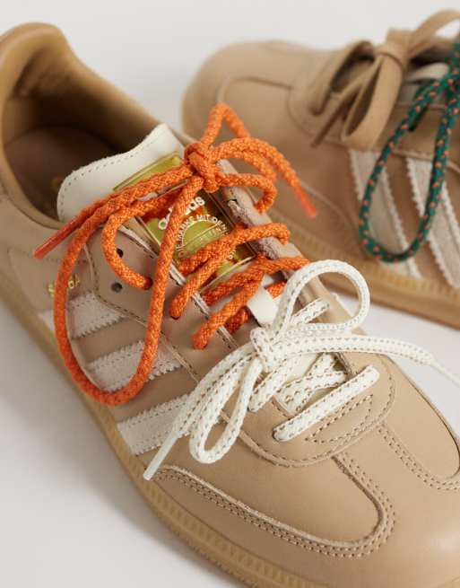 adidas Originals Samba OG Sneaker in Creme und Beige mit doppelten Schnürsenkeln, 4 von 5