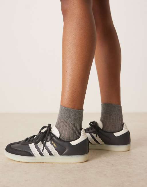adidas Originals – Samba OG – Sneaker in Schwarz und Weiß mit Rüschen, 5 von 5