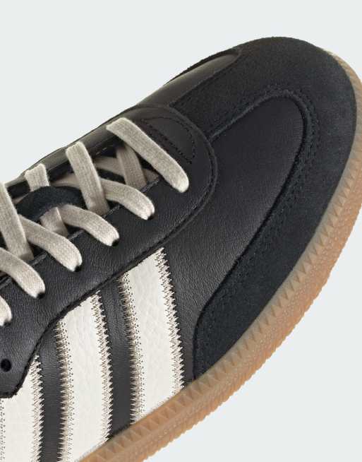 adidas Originals – Samba OG – Sneaker in Schwarz und Wollweiß mit Gummisohle, 4 von 5