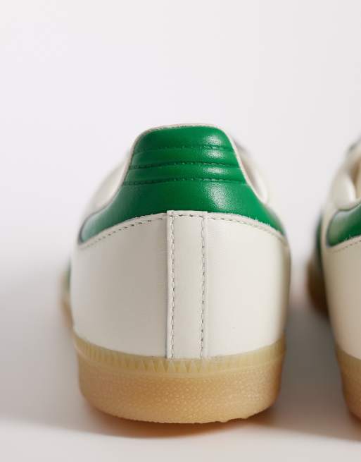 adidas Originals – Samba OG – Sneaker in Wollweiß und Grün mit gehäkelter Zunge  , 3 von 5