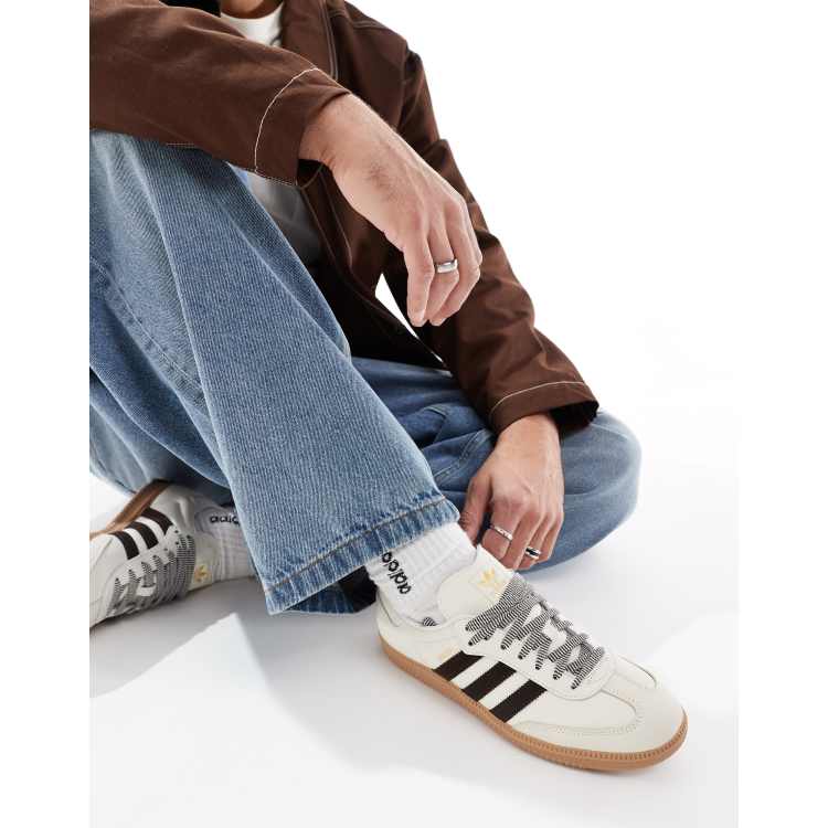 RcjShops take look yeezy powerphase core black foot adidas Originals Samba OG sneakers in cream and dark brown