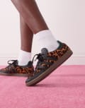 [adidas Originals] adidas Originals Samba OG sneakers in leopard print-Black 40 BLACK