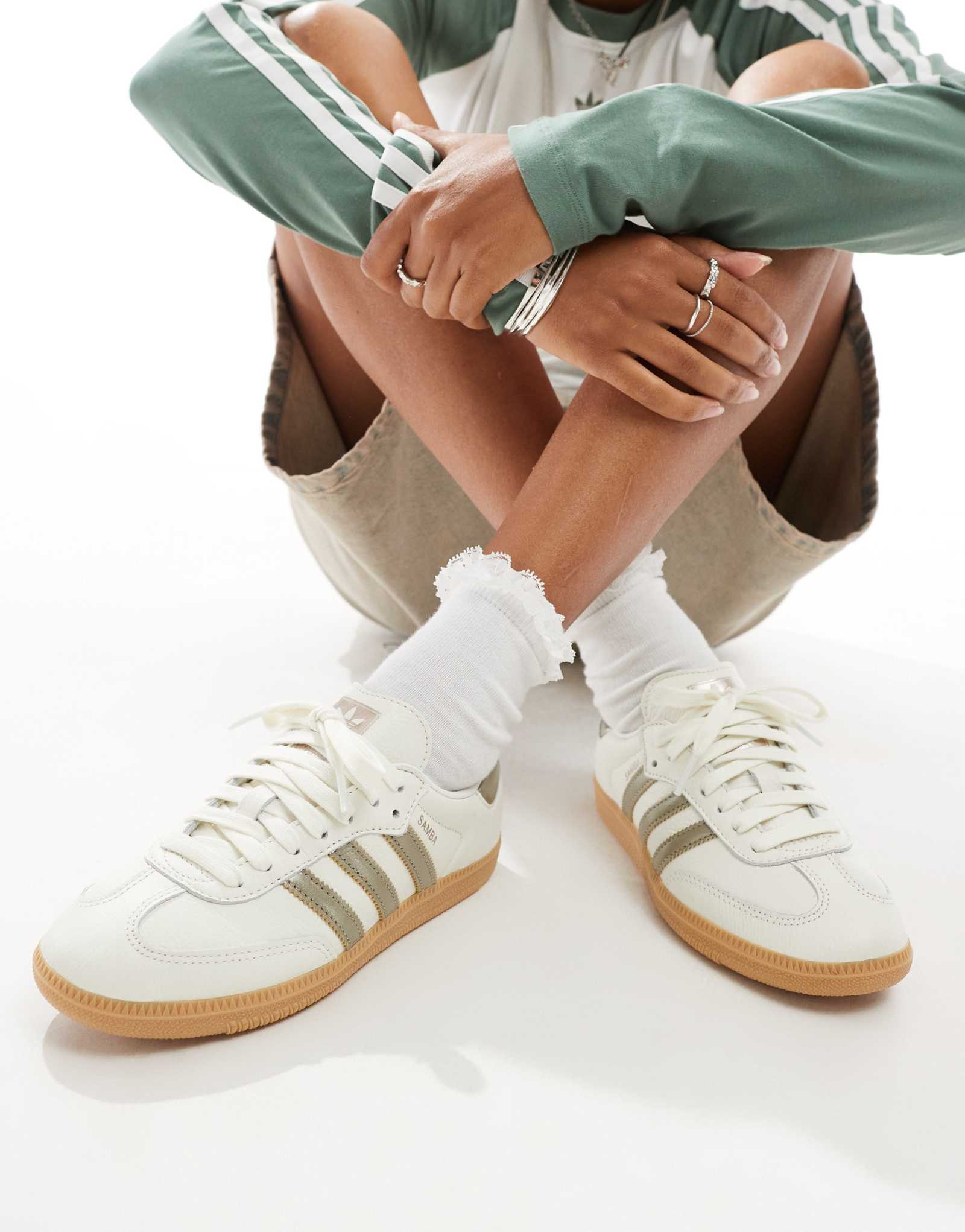 кроссовки adidas Originals Samba OG белого и золотого цветов