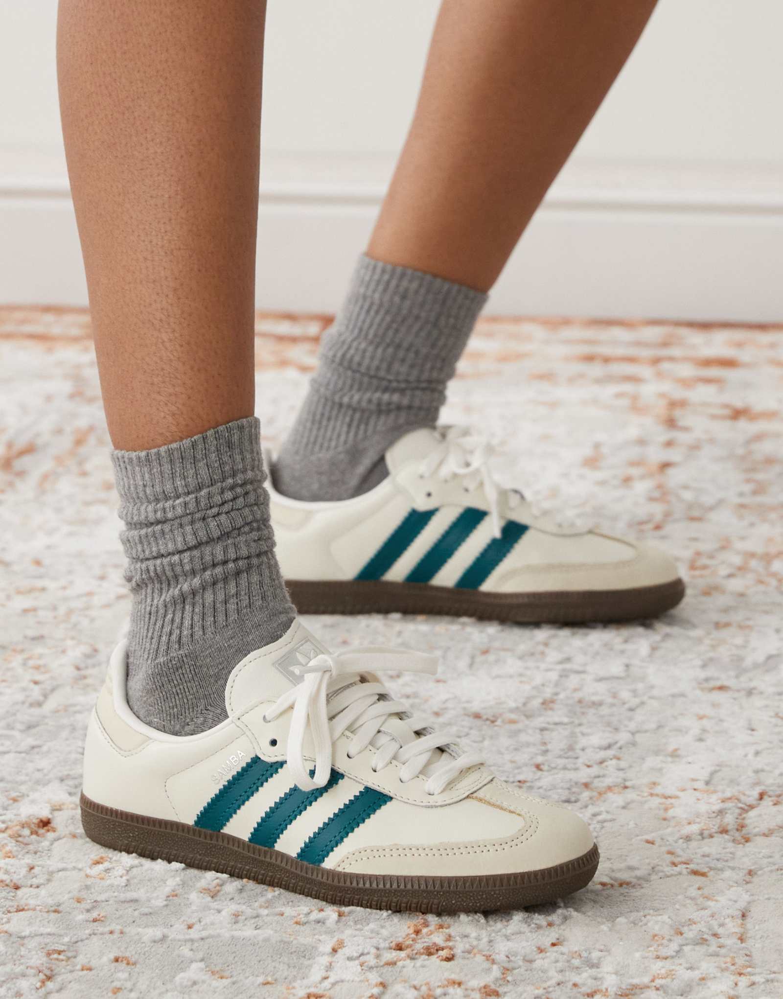 кроссовки adidas Originals Samba OG белого и зеленого цветов