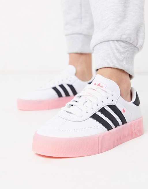 adidas Originals Samba Rose Baskets avec motif c ur Blanc