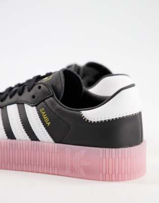 basket adidas semelle rose