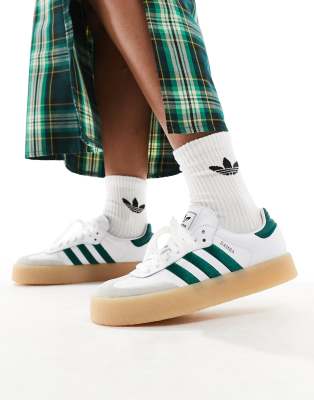 HOW TO STYLE ADIDAS ORIGINALS GREEN BOTTOM