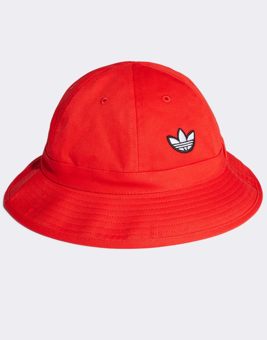 adidas Originals Samstag bucket hat in red