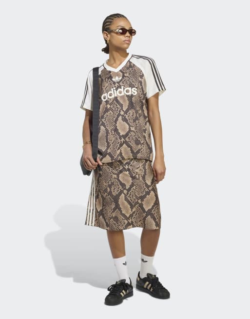 adidas Originals – Satin-Trikot in Leinen/Magic Beige mit Schlangenmuster, 3 von 5