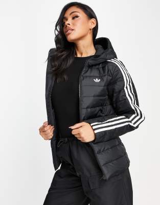 adidas Originals - Schmal geschnittene Steppjacke in Schwarz mit Dreiblatt-Logo