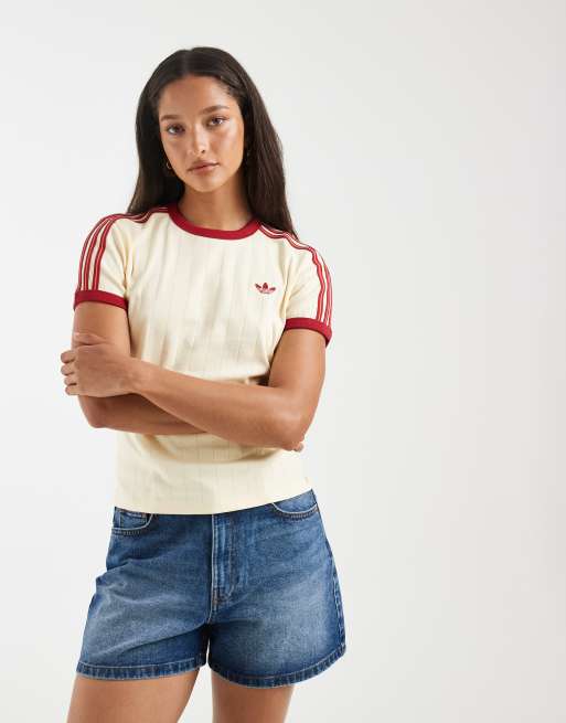adidas Originals – Schmal geschnittenes, kurzärmliges T-Shirt in Warm Vanilla/Team Victory mit Nadelstreifen, 2 von 4