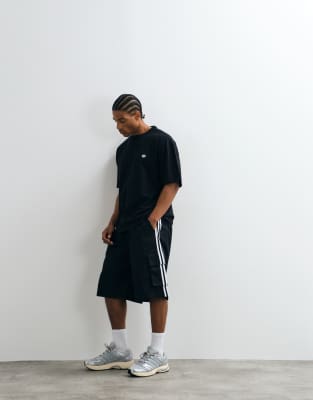 adidas Originals - Short cargo en sergé - Noir