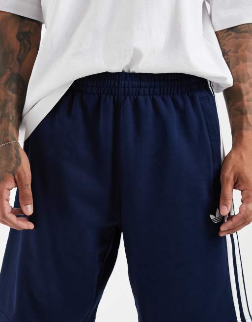 adidas Originals – Shorts in Night Indigo/Weiß mit den 3 Streifen, 4 von 5