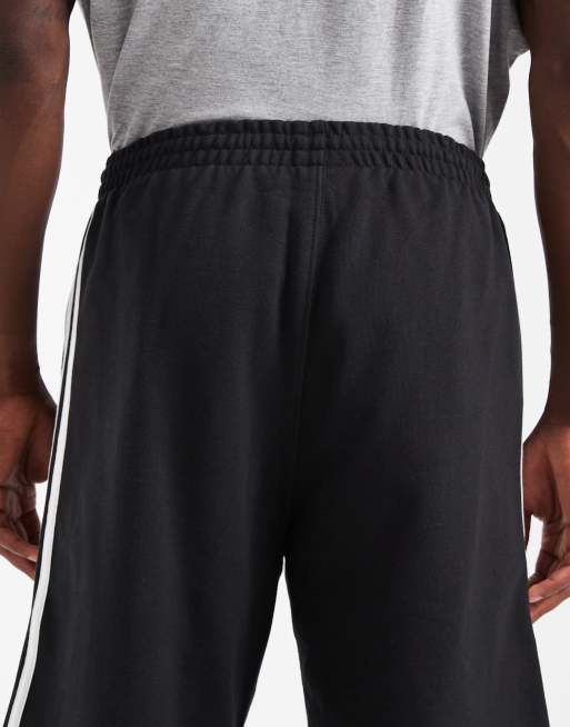 adidas Originals – Shorts mit drei Streifen, in Schwarz, 3 von 5