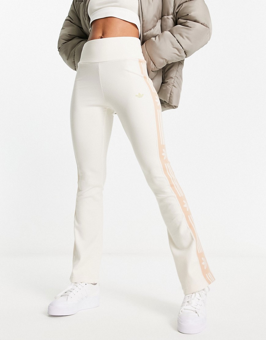 adidas Originals ’ski chic’ flared rib leggings in oatmeal-White