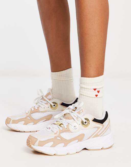 adidas Originals - 'Ski Chic' - Sneakers in wit en beige