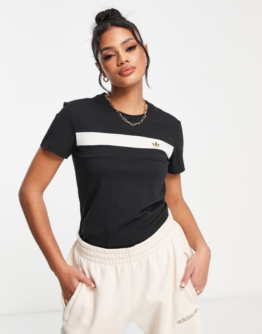 adidas Originals Ski Chic Sort T shirt med striber ASOS