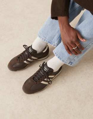 adidas Originals - SL 72 OG - Sneaker in Braun und Cremeweiß mit Ziernähten-Brown