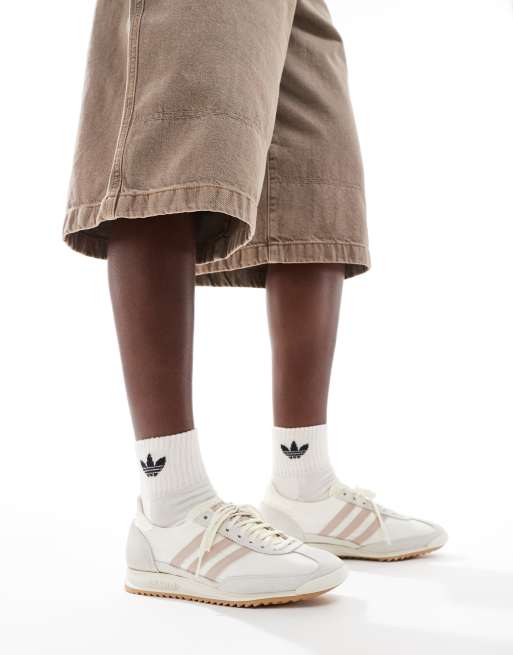 adidas gazelle silver green womens Women's adidas Originals Samba OG Shoes White/Lucid Pink main image 1