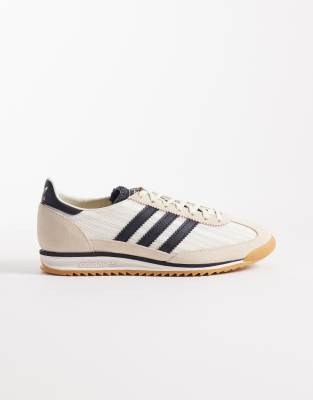  SL 72 OG trainers in cream and black with crochet tounge 