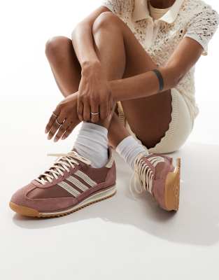  SL 72 OG trainers in light brown and cream crochet