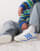 Thumbnail 1 van 5