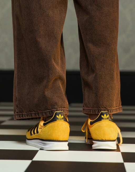 Adidas sneakers geel sale