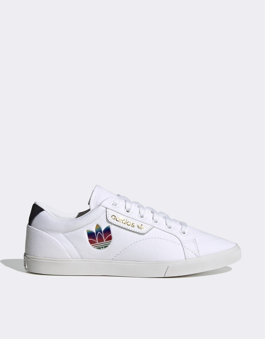 Adidas Originals Sleek sneakers in white with 3D logo