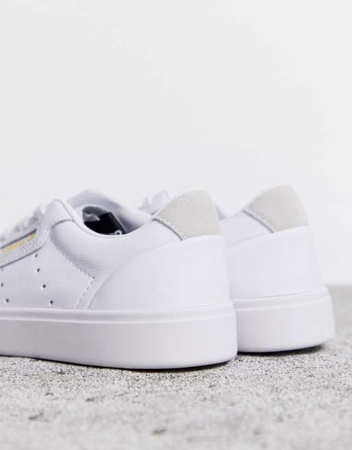 Boda Más lejano Emoción adidas Originals Sleek sneakers in white | ASOS