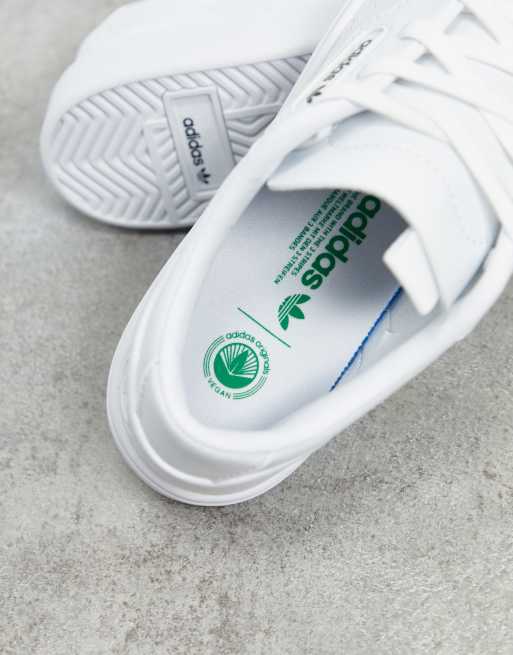 adidas Originals Sleek trainers in white WHITE