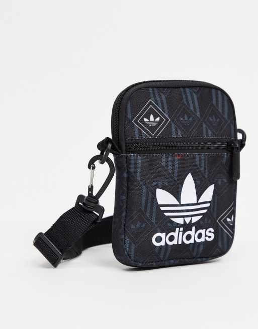 Adidas man cheap bag small