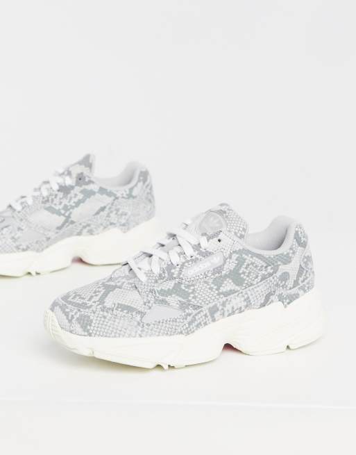 Adidas on sale falcon serpiente