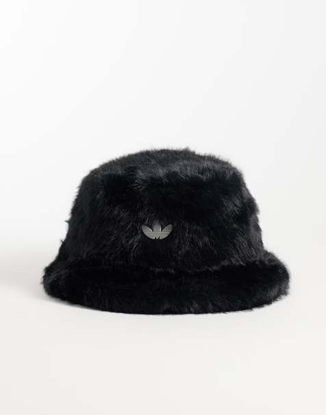 adidas Originals solhatt i fuskpäls i svart - view 1
