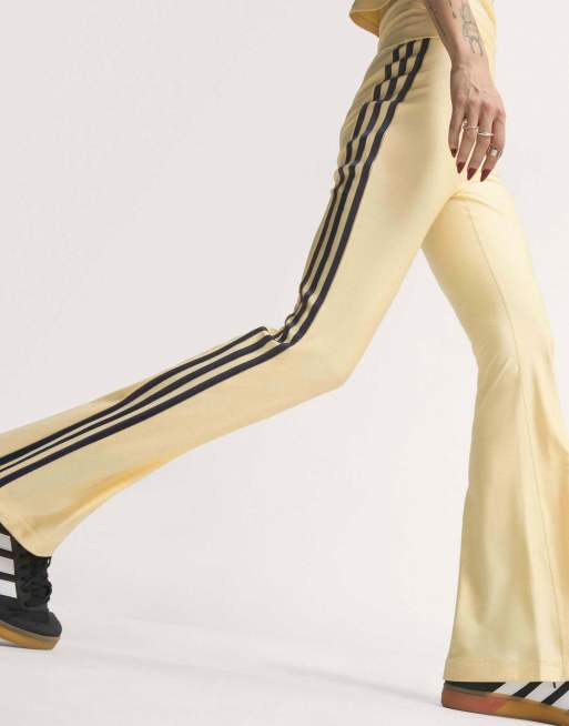 adidas Originals Sport Superstar Leggings in voller Länge in Warm Vanilla, 2 von 5