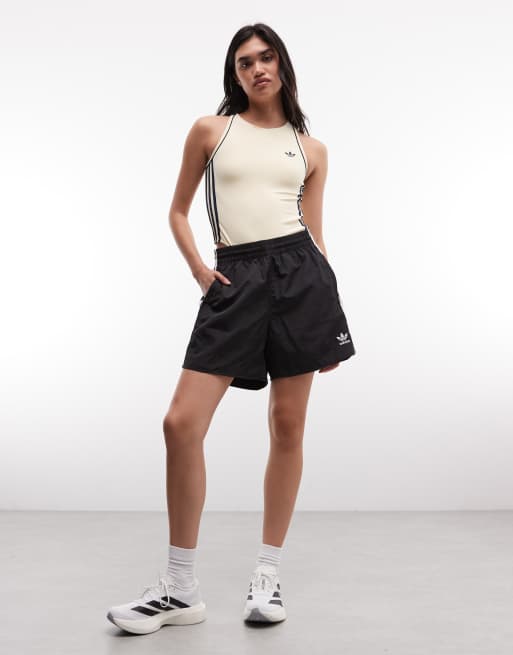 adidas Originals sportdräkt i warm vanilla, 2 av 5