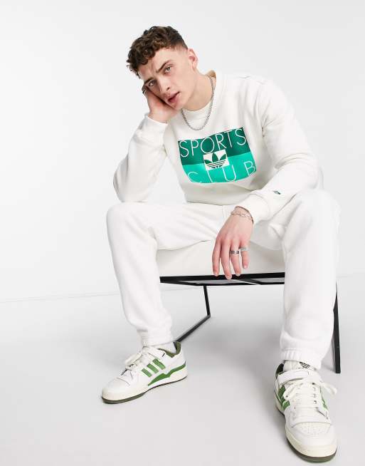 adidas Originals - Sports Club - Sweat à imprimé graphique sur le devant - Blanc cassé