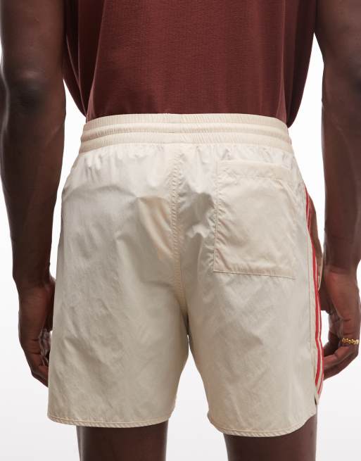 adidas Originals – Sprinter – Shorts in Beige und Rot, 5 von 9