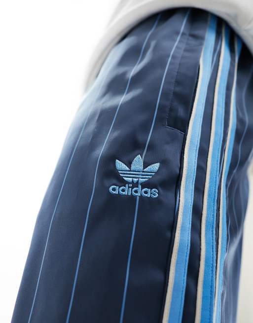 adidas Originals sprinter shorts in blue stripe, 3 of 5