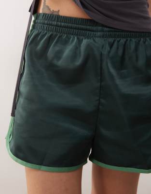adidas Originals sprinter shorts in green | ASOS