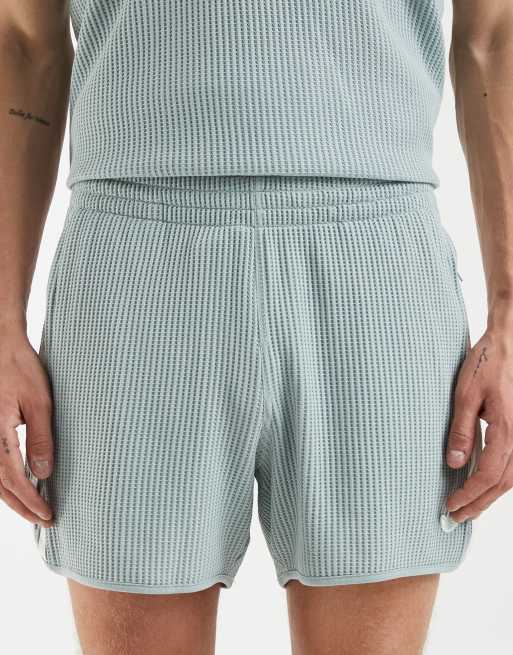 adidas Originals – Sprinter-Shorts in Salbeigrün mit Waffelstruktur, 3 von 5