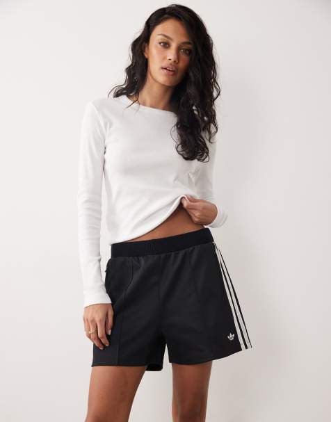 adidas Originals – Sprinter – Shorts in Schwarz mit gestrickten Häkeldetails - view 1